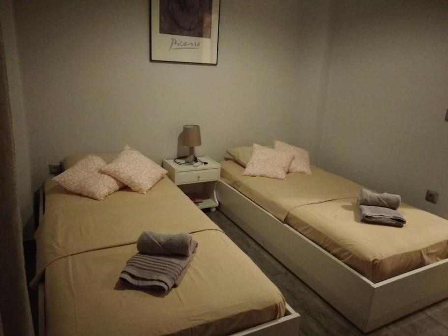 Nice& Cozy Flat 1Min From The Heart Of Athens.Wifi エクステリア 写真